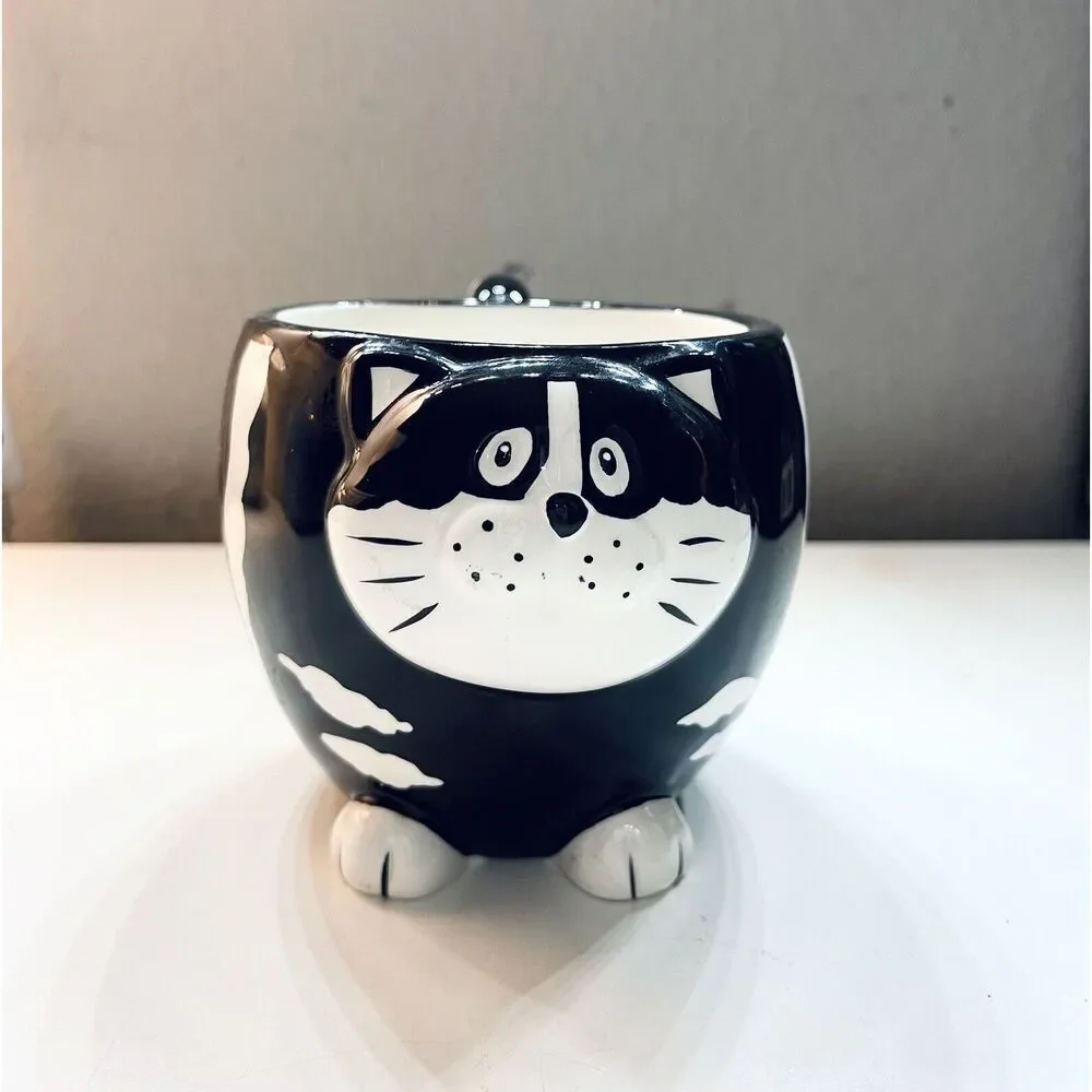Chubby Cat Mug Pier 1 Hand Painted Dolomite‎ Black & White Striped Coffee Cup